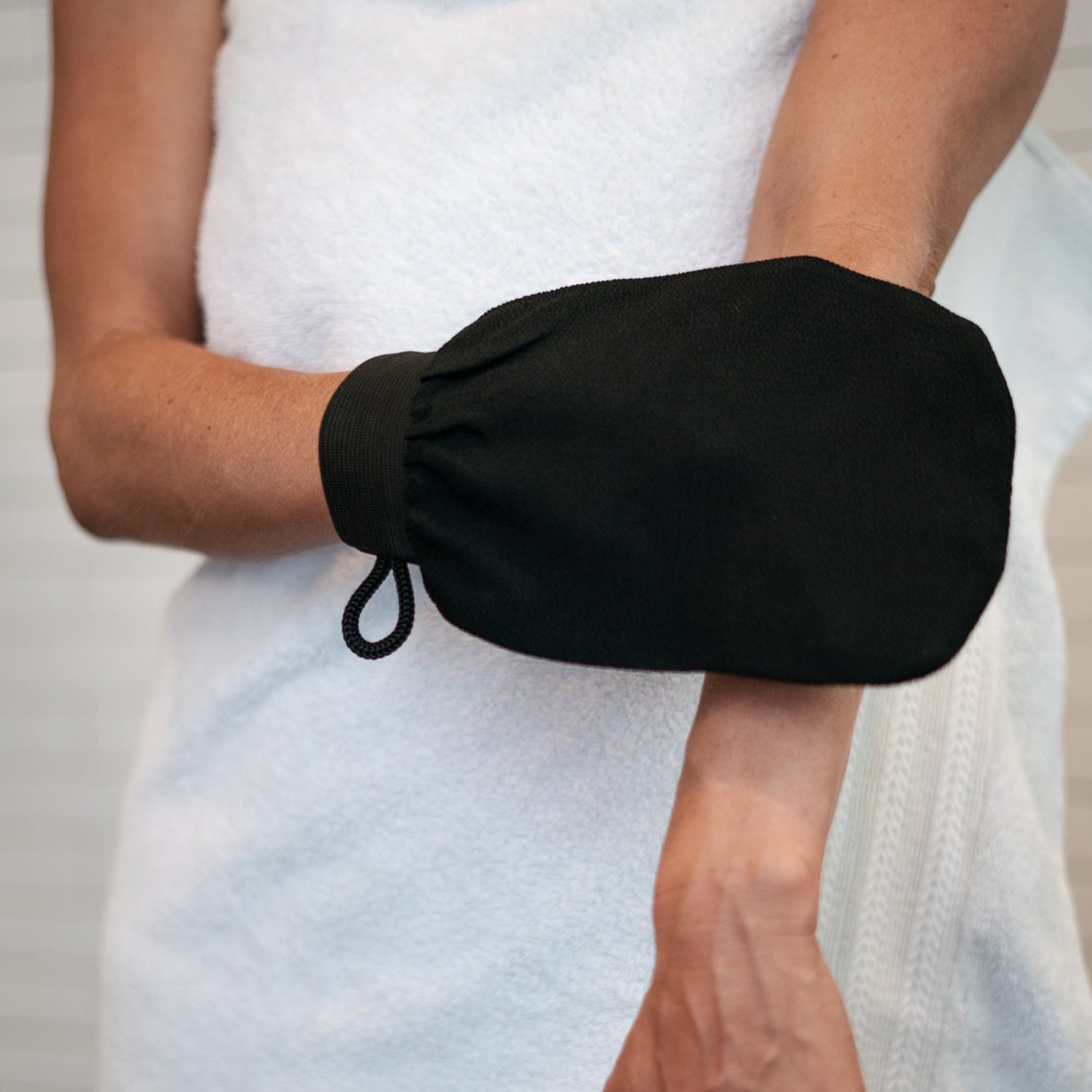 self-tanning exfoliating mitt